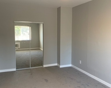 7524 Sepulveda Blvd - Photo Thumbnail 9