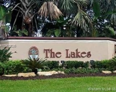 763 Lake Blvd - Photo Thumbnail 16