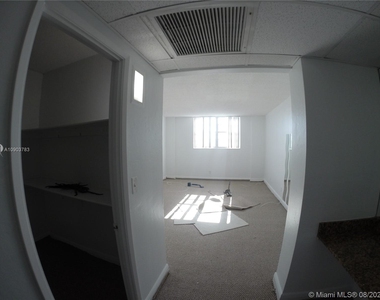 19370 Collins Ave - Photo Thumbnail 44