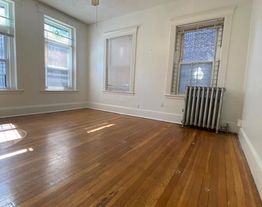 175 Hemenway St - Photo Thumbnail 7