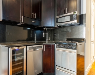 250 Mott St., #13 - Photo Thumbnail 2