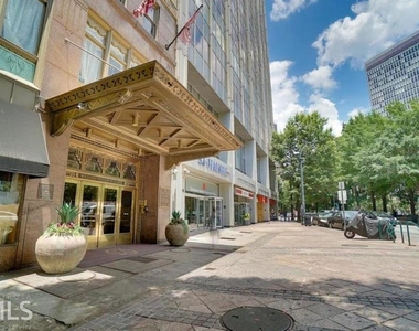 32 Peachtree St - Photo Thumbnail 0