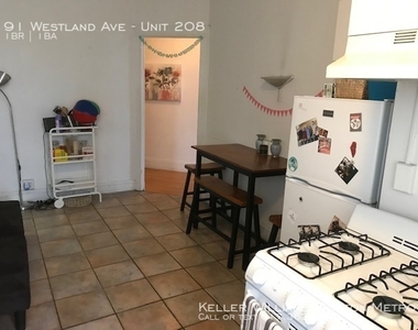 91 Westland Ave - Photo Thumbnail 2