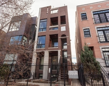 1133 W Addison St 1 - Photo Thumbnail 9