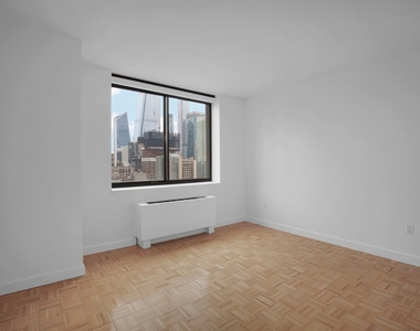 420 West 42nd Street #22A - Photo Thumbnail 2