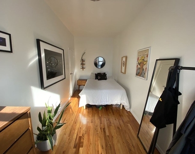 122 Norfolk Street - Photo Thumbnail 7