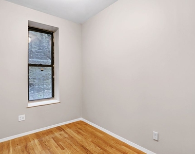 122 East 103rd Street - Photo Thumbnail 5