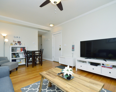 4615 North Paulina Street - Photo Thumbnail 4