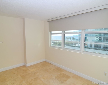 6917 Collins Ave - Photo Thumbnail 8