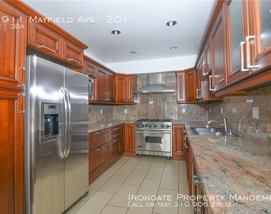 11911 Mayfield Ave - Photo Thumbnail 12