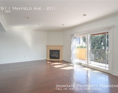 11911 Mayfield Ave - Photo Thumbnail 7