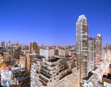 200 East 62nd Street - Photo Thumbnail 2