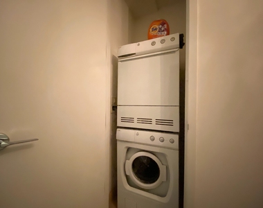 WATER STREET | WALLS UP | Washer & Dryer In The Unit - Photo Thumbnail 5