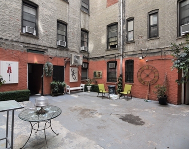 208 East 82nd Street - Photo Thumbnail 4