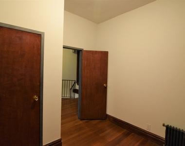 142 West 109th Street - Photo Thumbnail 5