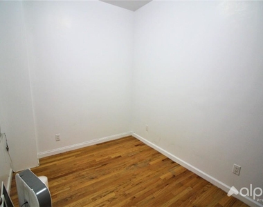 171 East 101st Street - Photo Thumbnail 4