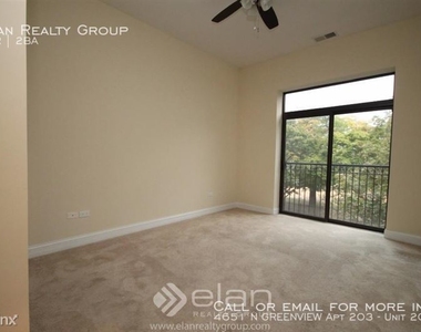 4651 N Greenview Apt 203 - Photo Thumbnail 10