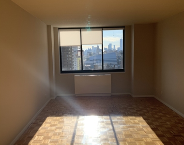 155 East 31st Street - Photo Thumbnail 5