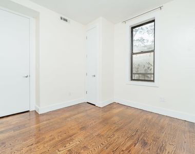 435 Bleecker St - Unit: 2L - Photo Thumbnail 3