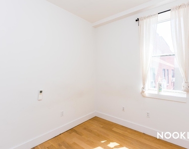 829 Willoughby Ave - Unit: 3F - Photo Thumbnail 4
