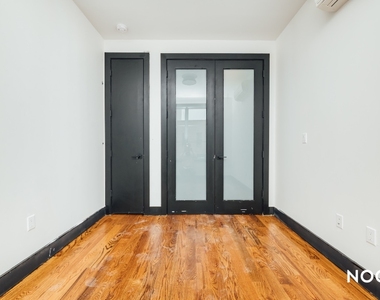 893 Willoughby Ave - Unit: 2B - Photo Thumbnail 10