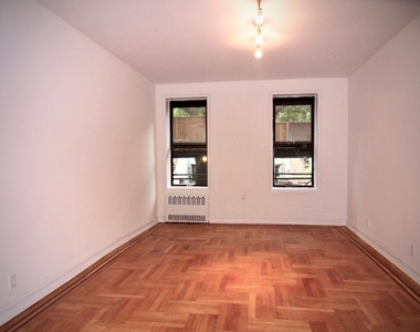 97 Brooklyn Avenue - Photo Thumbnail 4