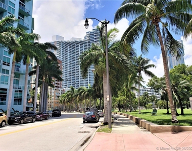 2000 N Bayshore Dr - Photo Thumbnail 86