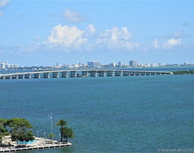 2000 N Bayshore Dr - Photo Thumbnail 26