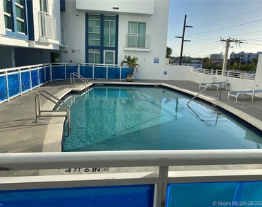 7600 Collins Ave - Photo Thumbnail 26