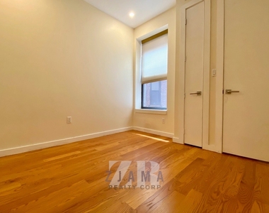 662 Park Place - Photo Thumbnail 5