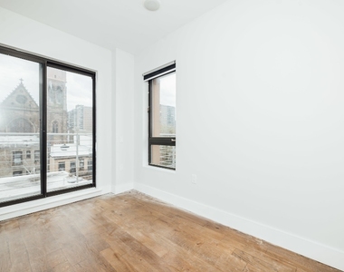 146 Meserole St - Unit: 5J - Photo Thumbnail 11