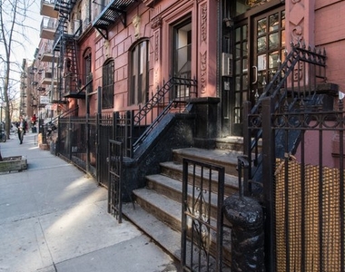 256 East 10th Street - Photo Thumbnail 10