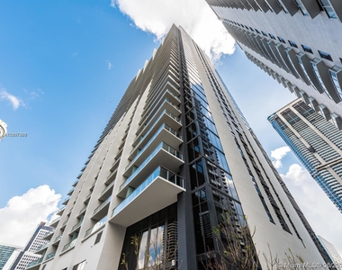 1010 Brickell Ave - Photo Thumbnail 0