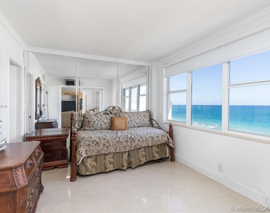 9195 Collins Ave - Photo Thumbnail 11