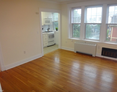 1 Langdon St Apt 33 - Photo Thumbnail 2