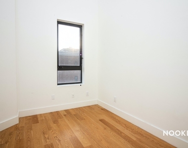 220 Franklin Street - Photo Thumbnail 3