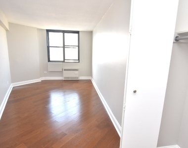 3333 Broadway - Photo Thumbnail 8