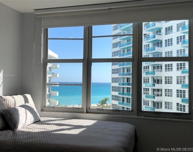 5151 Collins Ave - Photo Thumbnail 21