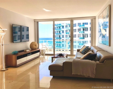 5151 Collins Ave - Photo Thumbnail 2