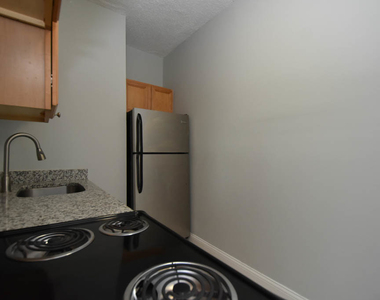 4520 Clarendon - Photo Thumbnail 2