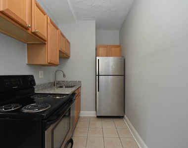 4520 Clarendon - Photo Thumbnail 1