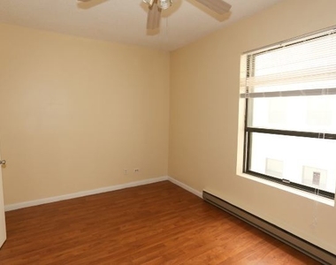 4520 Clarendon - Photo Thumbnail 13