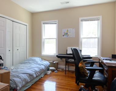 11 Tufts St. - Photo Thumbnail 2