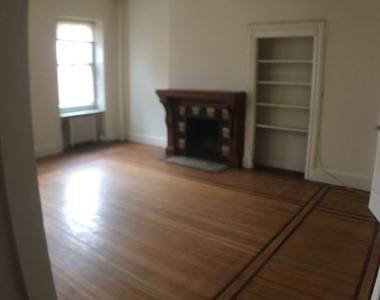 1630 Spruce St 3f - Photo Thumbnail 0