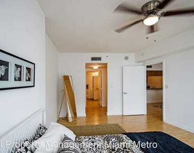 1750 N Bayshore Dr. #3204 - Photo Thumbnail 18