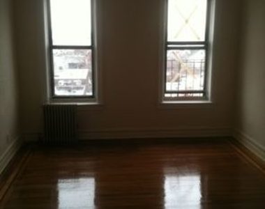 10335 120th St - Photo Thumbnail 4