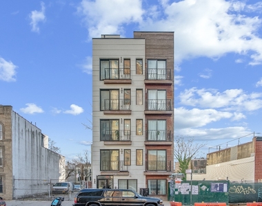 924 Dekalb Avenue - Photo Thumbnail 10