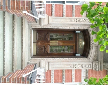 310 East 74th Street - Photo Thumbnail 2