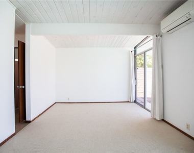 533 E Glendale Avenue - Photo Thumbnail 14