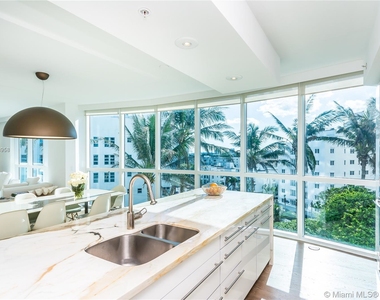 3801 Collins Ave - Photo Thumbnail 18